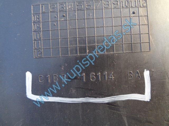 pravý predný podblatník na ford fiestu mk7, C1BB-16114BA